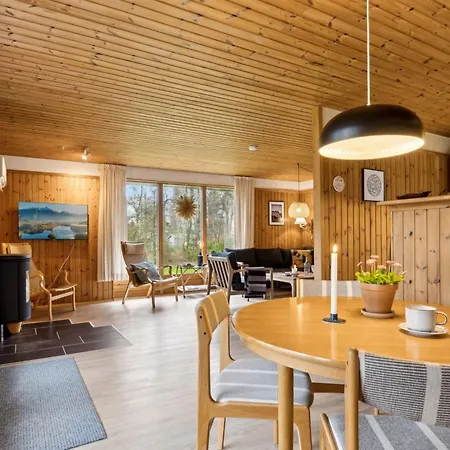 בית נופש Sofja - 175m To The Fjord By Interhome